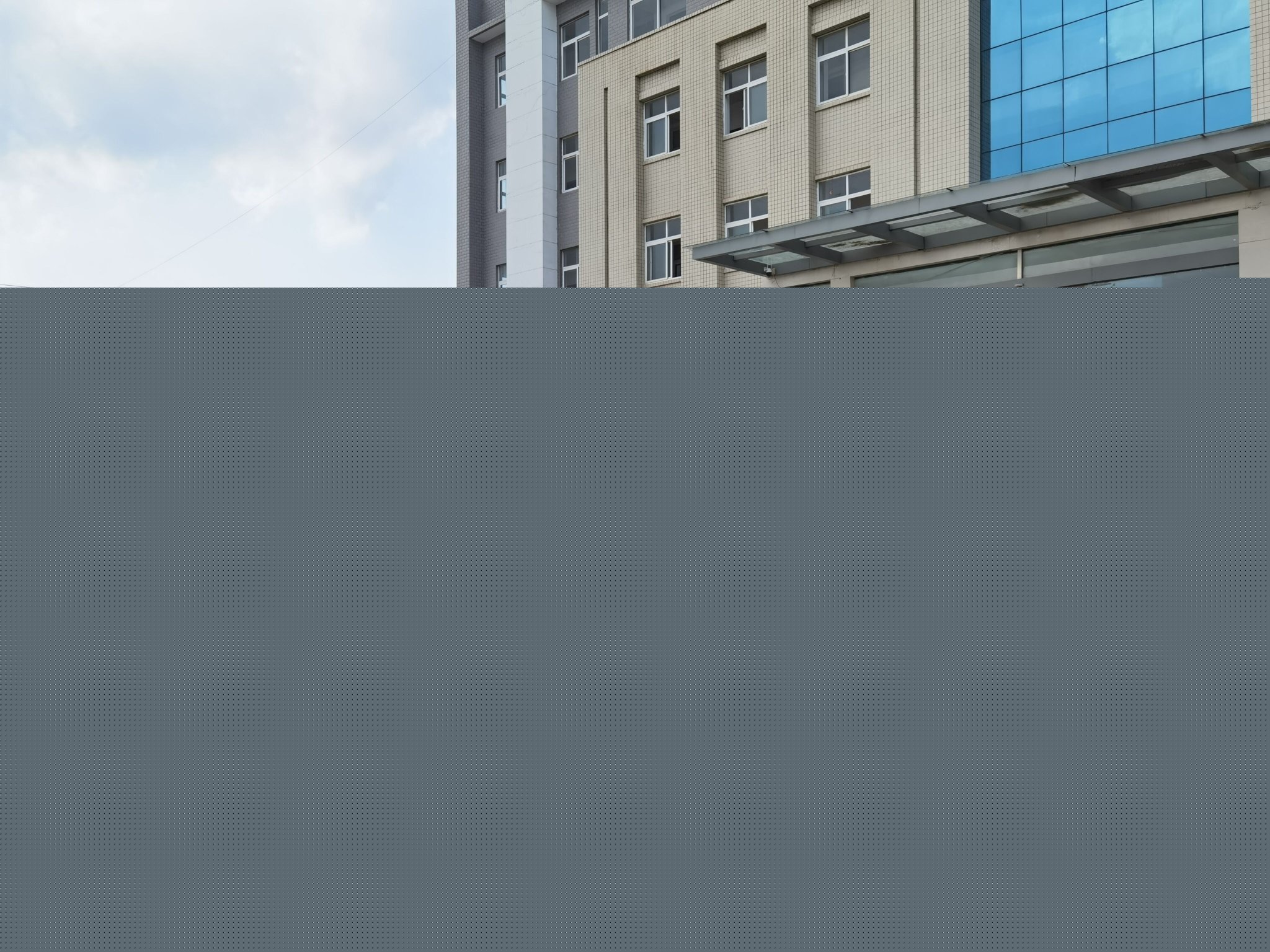 重汽豪沃壓縮垃圾車（8立方）